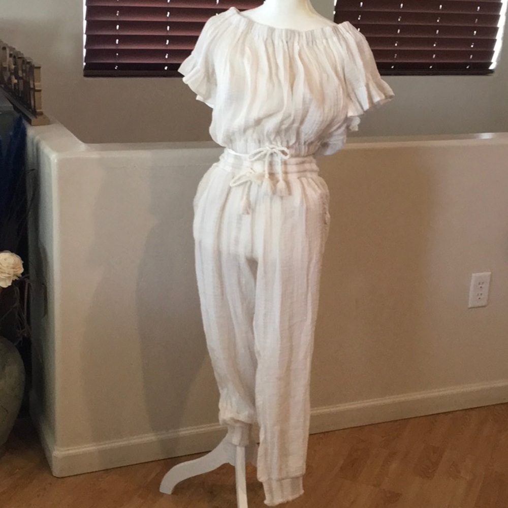 Summer/beach wear top bottom